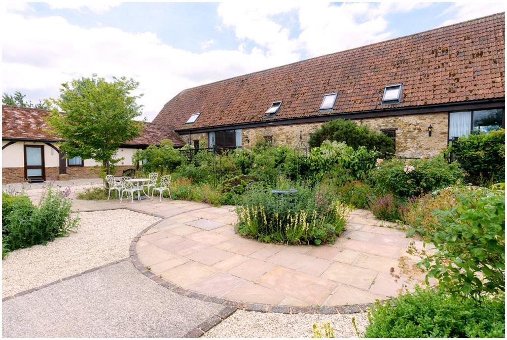 Kingfisher Barn Bed & Breakfast Abingdon-on-Thames Екстериор снимка