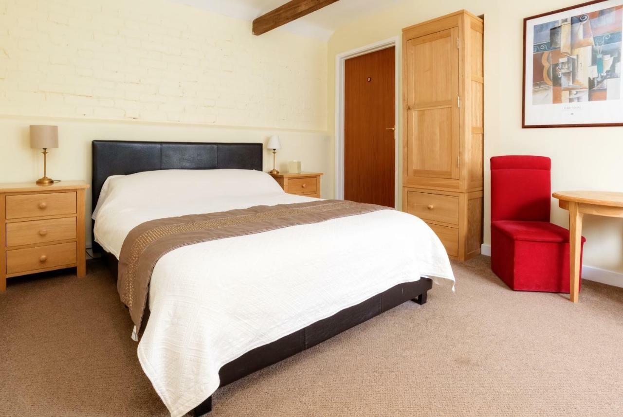 Kingfisher Barn Bed & Breakfast Abingdon-on-Thames Екстериор снимка